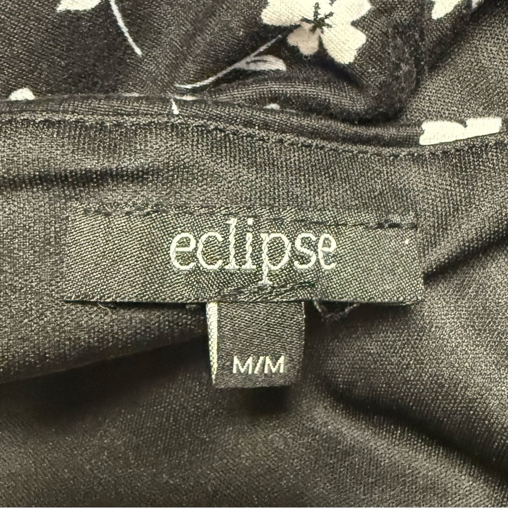 Eclipse Black & White Floral Ruched Crop Top Floral Pattern – Size Medium - Picture 3 of 3